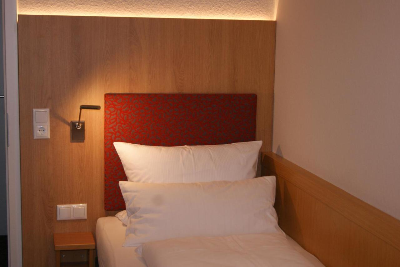 Land-Gut-Hotel Allerhof Frankenfeld Экстерьер фото